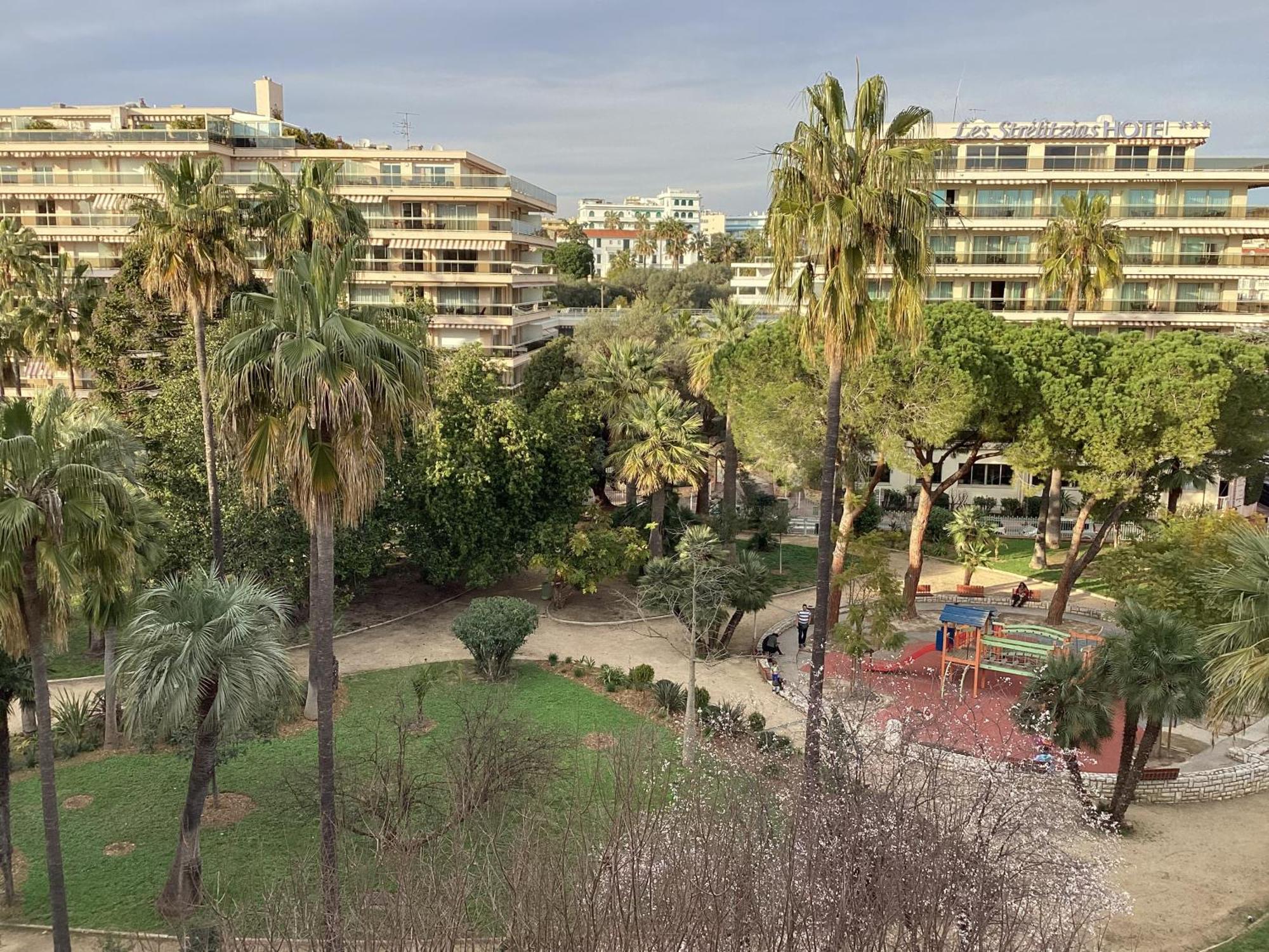 Appartement 2 Pieces Meubles A Juan Les Pins Antibes Kültér fotó